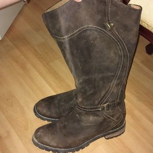 Ariat leather boots; will consider other offers